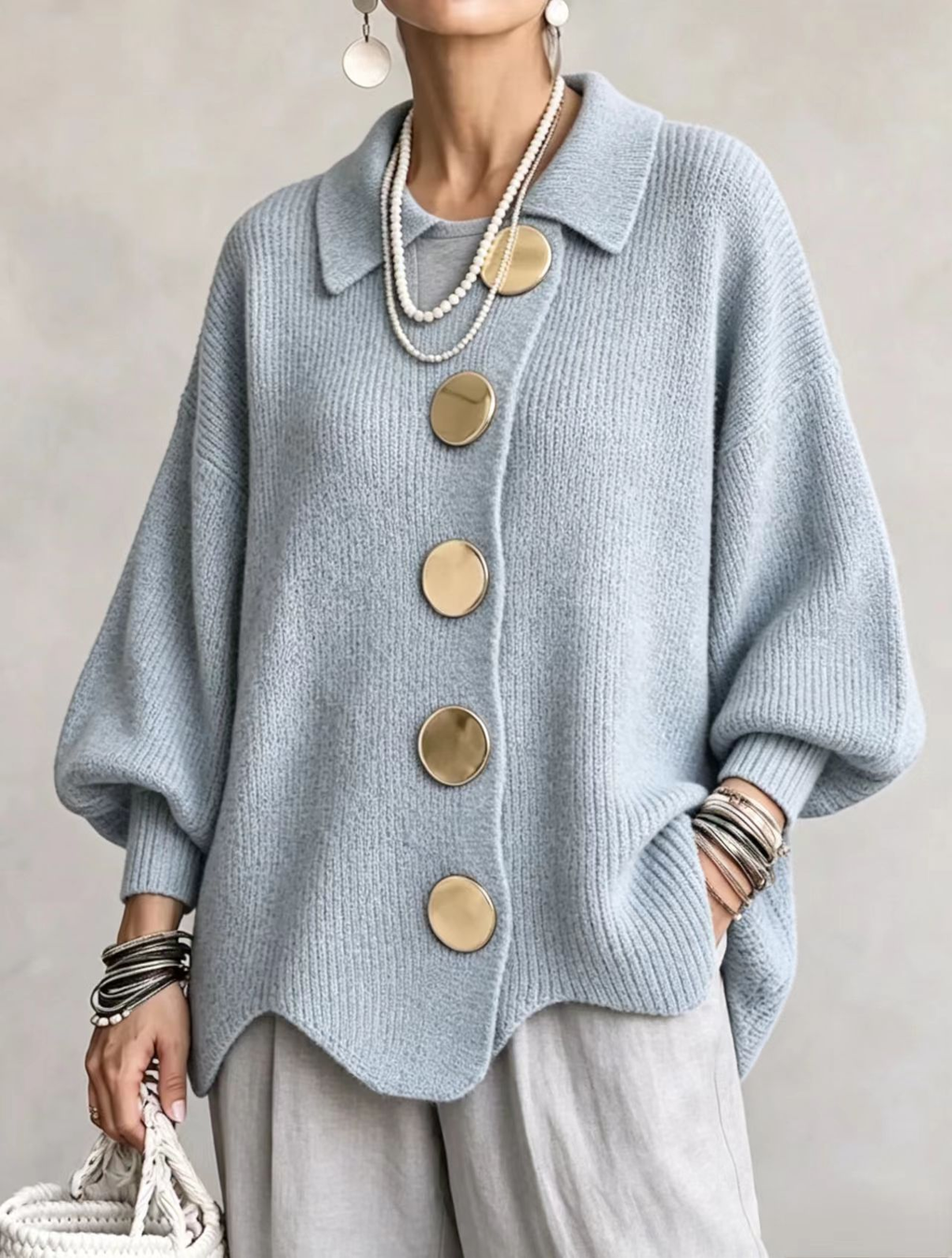 Isadora™ | Oversized Cardigan with Collar and Large Metal Buttons